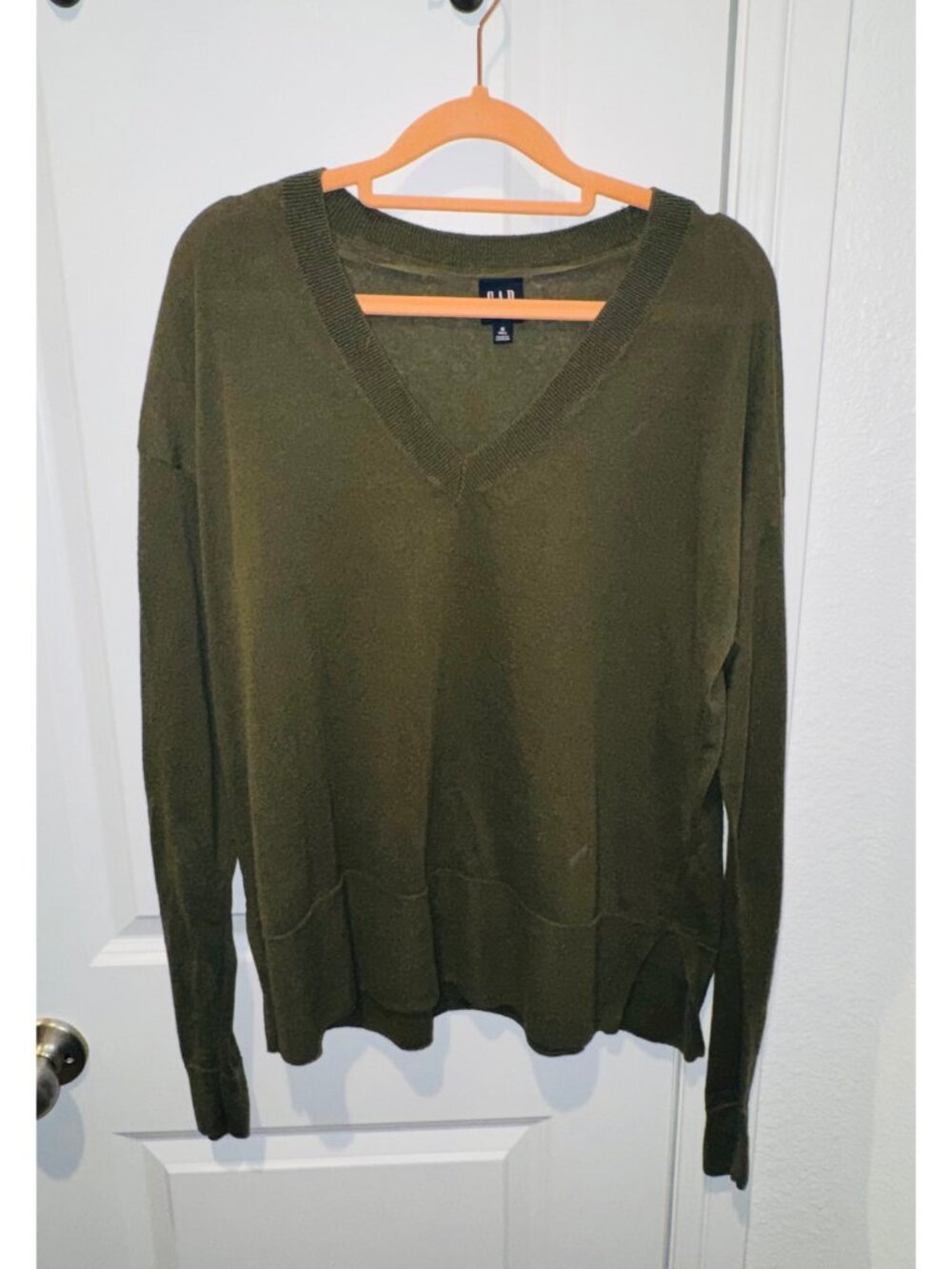 Gap Olive Green V-Neck Sweater Size M